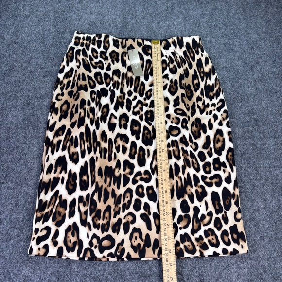 Chico's Leopard Scuba Pencil Skirt Women Size 0 Tan Brown Animal Print NWT - Picture 6 of 8